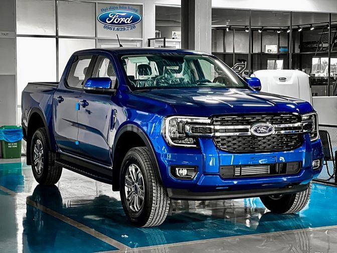 Ford Ranger XLS 2.0L AT 4x2 - Giá cực tốt