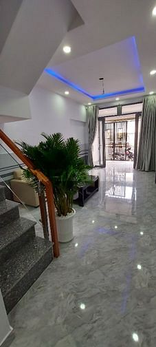 Bán nhà mặt tiền hẻm xe hơi tiện vừa ở vừa kính doanh