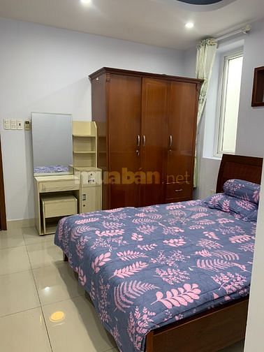 Cho thuê phòng trọ có hai cửa sổ mặt tiền đường Hoàng Sa Q1