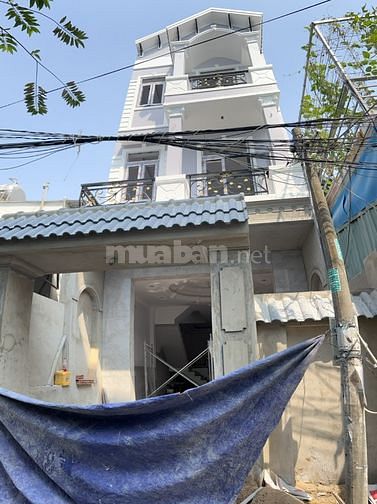 Bán nhà hẻm xe hơi thị trấn Nhà Bè, sổ hồng riêng, 5x11m đúc giả 1 tấm