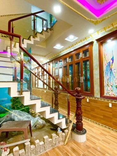 Nhà MTKD đường đất mới quận Bình tân