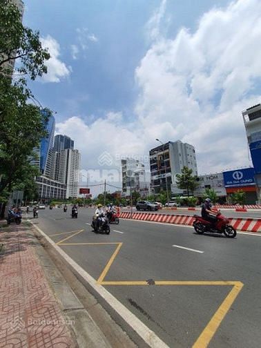 Bình Thạnh 80m2 - Tôi bán đất Nguyễn Hữu Cảnh. Gần Bệnh viện, sổ riêng
