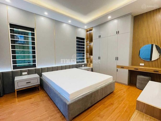 Bán nhà Xuân La, Tây Hồ 36m2 x 5 tầng full nội thất, gần Hồ Tây 4,7 tỷ