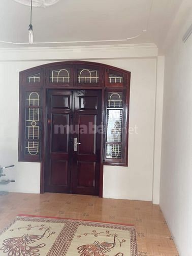 BÁN nhà phố Tô Vĩnh Diện ba gác đỗ cửa, ô tô cách nhà 20m, dân trí cao