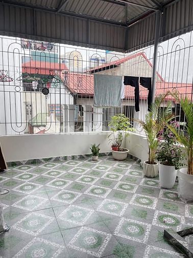 BÁN nhà phố Tô Vĩnh Diện ba gác đỗ cửa, ô tô cách nhà 20m, dân trí cao