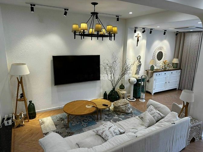 Biệt Thự VIP Nguyễn Văn Trỗi Phường 15 Quận Phú Nhuận , 9x20m , 42 tỷ