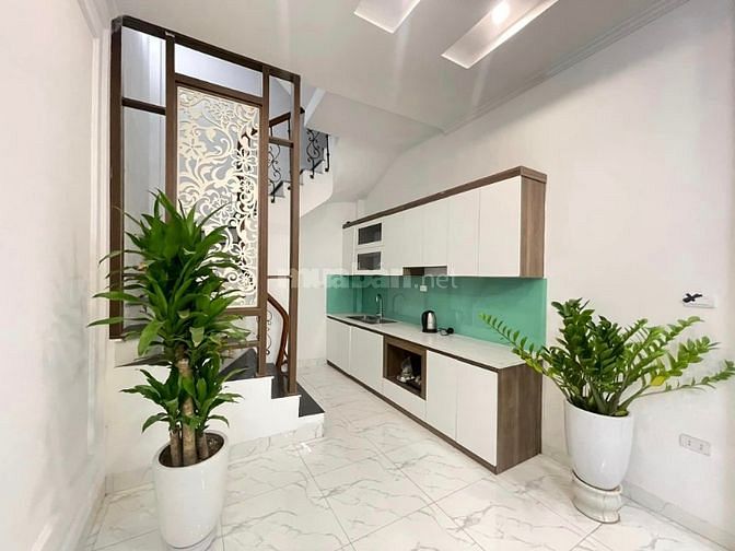 Bán nhà Lò Đúc mới koong nội thất xịn đầy đủ ô tô đỗ cạnh nhà