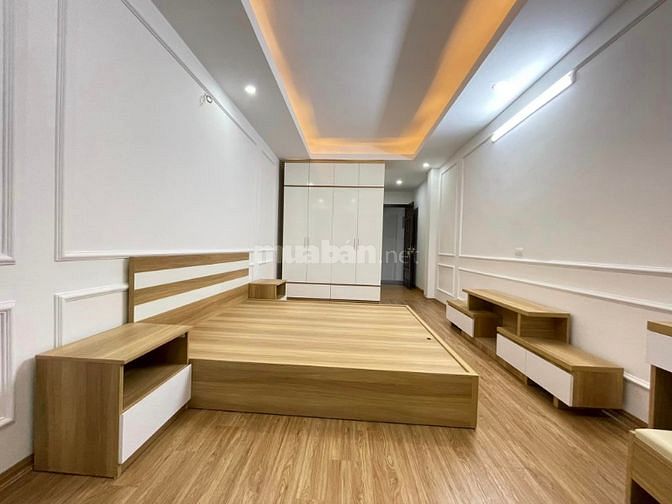 Bán nhà Lò Đúc mới koong nội thất xịn đầy đủ ô tô đỗ cạnh nhà