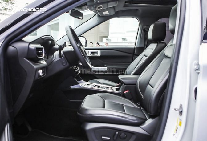 Bán Ford Explorer bản nâng cấp 2022 nhập từ Mỹ, số lượng giới hạn.