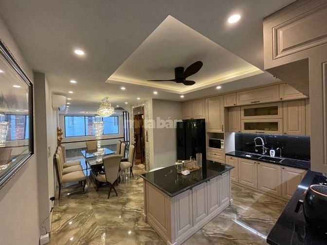 Bán nhà Ngọc Lâm 70 M2, 7 Tầng, Mặt Tiền 5.5 M, Giá 1X Tỷ.