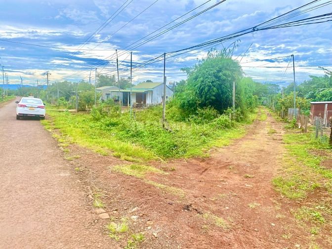 Cần bán 1178m2 đất 2 mặt tiền đường nhựa rộng 30 mét- cách TP chỉ 15km