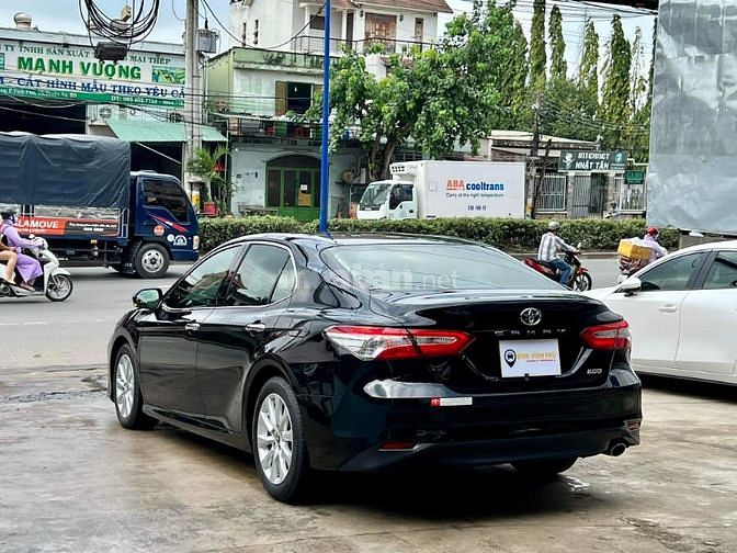 Toyota Camry 2.0 G màu đen biển HCM  — Sản Xuất 2021  