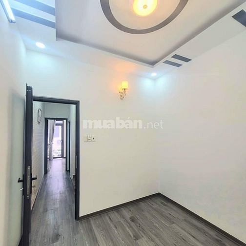 Bán nhà 3 lầu Huỳnh Tấn Phát, Nhà Bè, Dt 3x11m. Giá 2,99 tỷ