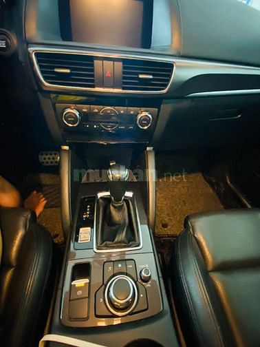 Mazda CX-5, xe nhà ít đi còn rất mới.