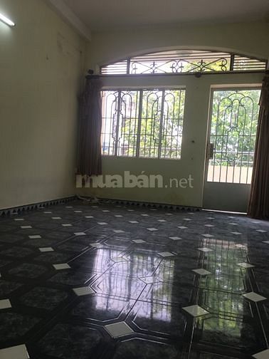 PHÒNG BAN CÔNG RỘNG RÃI THOÁNG MÁT NGAY MẶT TIỀN 3/2