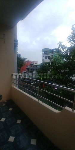 PHÒNG BAN CÔNG RỘNG RÃI THOÁNG MÁT NGAY MẶT TIỀN 3/2