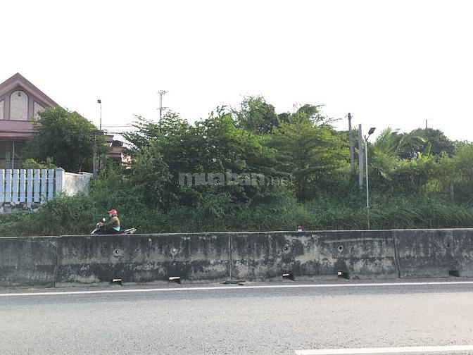 Bán đất QL.1A 1920m2 quận Bắc Bình - Bình Thuận giá 2.50 Tỷ