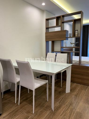 Cho thuê căn hộ 2 phòng ngủ, đẹp, số 33 Phó Đức Chính phường Trúc Bạch