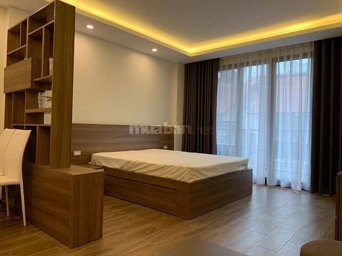 Cho thuê căn hộ 2 phòng ngủ, đẹp, số 33 Phó Đức Chính phường Trúc Bạch