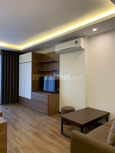 Cho thuê căn hộ 2 phòng ngủ, đẹp, số 33 Phó Đức Chính phường Trúc Bạch
