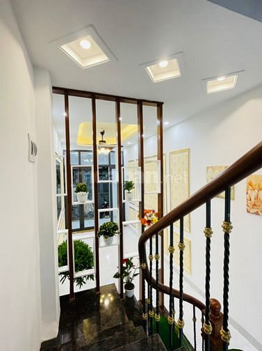 Bán nhà 5 tầng, diện tích 52m2, ngõ phố Thái Thịnh, giá 6,9 tỷ