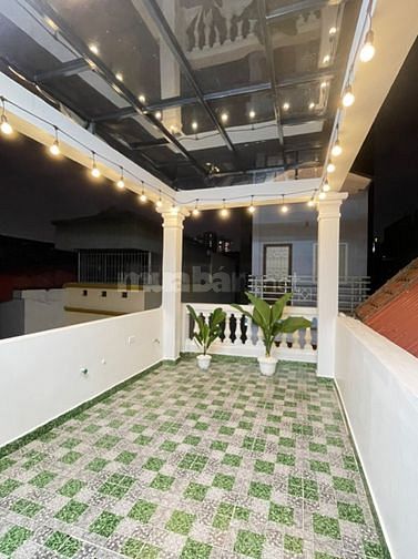 Bán nhà 5 tầng, diện tích 52m2, ngõ phố Thái Thịnh, giá 6,9 tỷ