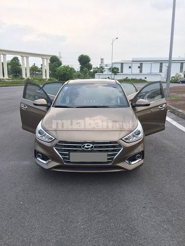 Xe Hyundai Accent 1.4 AT đặc biệt 2018, biển Hà Nội - 450 triệu