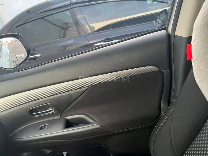Bán xe Outlander 2019 bản based, ODO 26.000 km, nguyên zin 99%