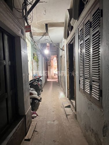Chính chủ bán nhà 35 ngõ 179 Hoàng Hoa Thám, 41m quận Ba đình hơn 3 tỷ