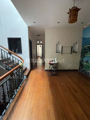 Cho thuê nhà nguyên căn mt Lê Lợi