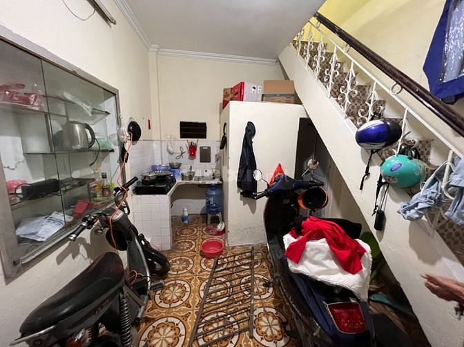 Chính chủ bán nhà 35 ngõ 179 Hoàng Hoa Thám, 41m quận Ba đình hơn 3 tỷ