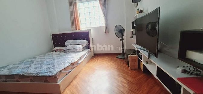 Chính chủ bán nhà 5 tầng Tô Hiến Thành Quận 10, 300m2, giá 13,9 tỷ 