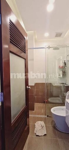 Chính chủ bán nhà 5 tầng Tô Hiến Thành Quận 10, 300m2, giá 13,9 tỷ 