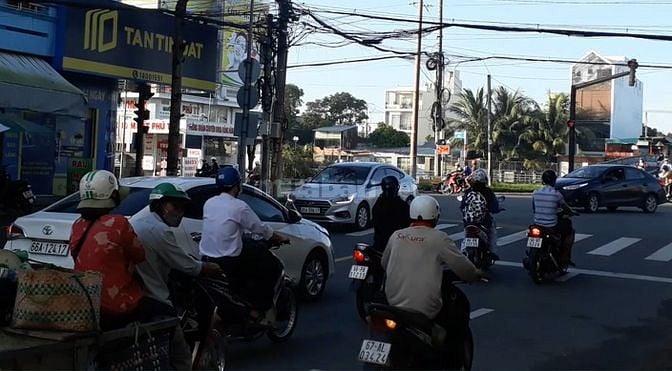 Đất vàng kinh doanh 468 m2 (19x25) góc 2 mặt tiền đường 24m giá bán rẻ