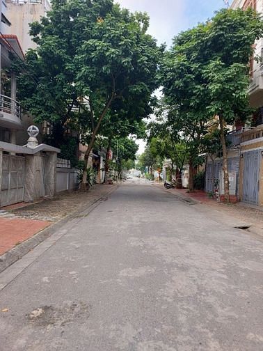 Bán mảnh đất 96m2 giá 13.4 tỷ khu đô thị Việt Hưng, Long Biên, Hà Nội