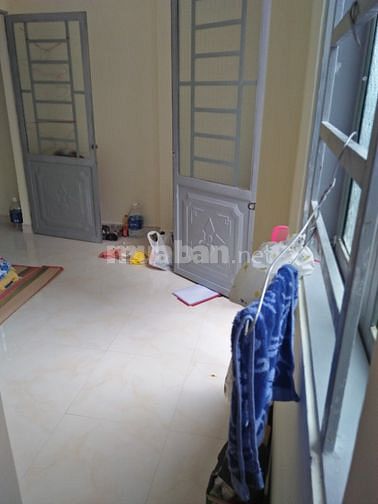 Phòng đẹp có của sổ và tollet riêg đườg hồng bàng gần đại hoc y duoc.v