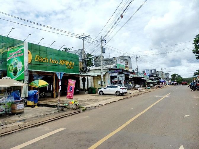 BÁN LỖ BÁN GẤP LÔ ĐẤT THỔ CƯ 520M2 ĐỐI DIỆN CỔNG KCN, KẾ CHỢ GIÁ 334TR