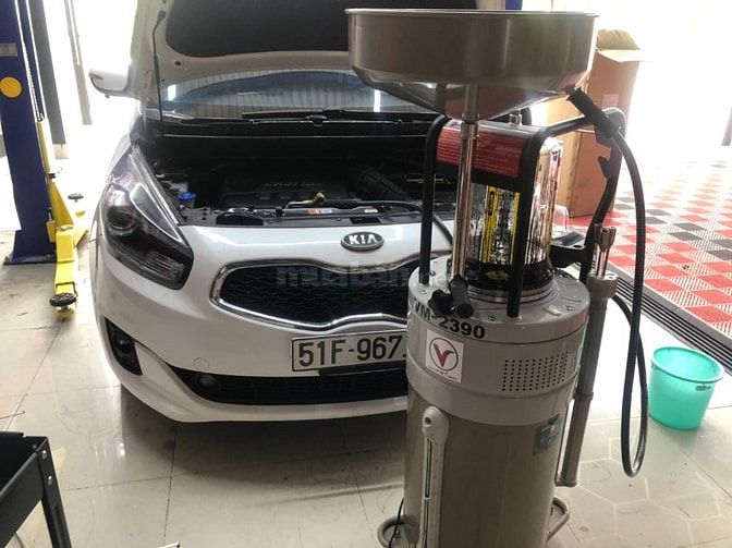CẦN TUYỂN 4 LAO ĐỘNG PHỔ THÔNG ,CÓ CHỔ Ở LẠI