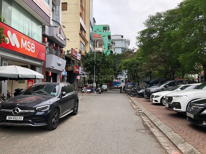 Chính chủ bán GẤP nhà Hoàng Cầu DT 150m2, MT 7m, giá 41 tỷ