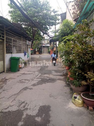 Nhà đẹp HXH tới nhà đường Bà Hom. Giá giảm mạnh còn 3.8 tỷ.