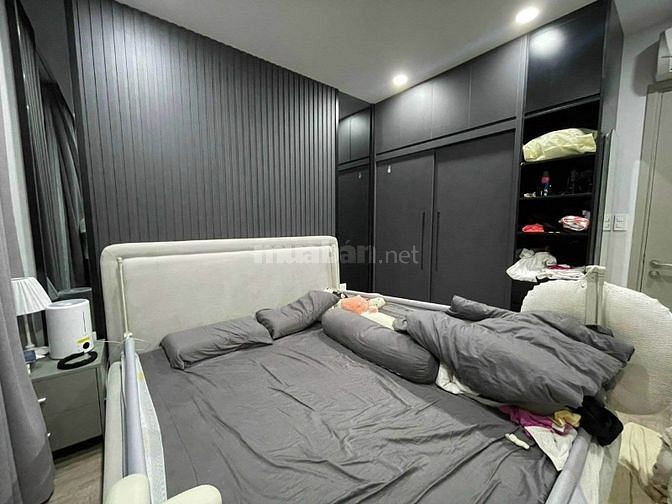Cho thuê căn hộ CC Gold View, Quận 4, DT 68m2, 2PN giá 17tr/tháng. 