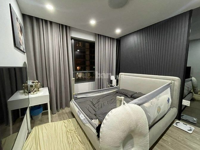 Cho thuê căn hộ CC Gold View, Quận 4, DT 68m2, 2PN giá 17tr/tháng. 