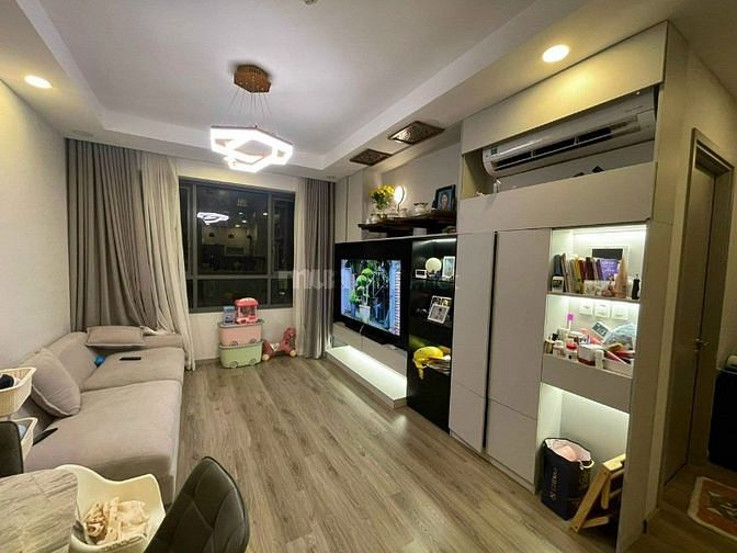 Cho thuê căn hộ CC Gold View, Quận 4, DT 68m2, 2PN giá 17tr/tháng. 