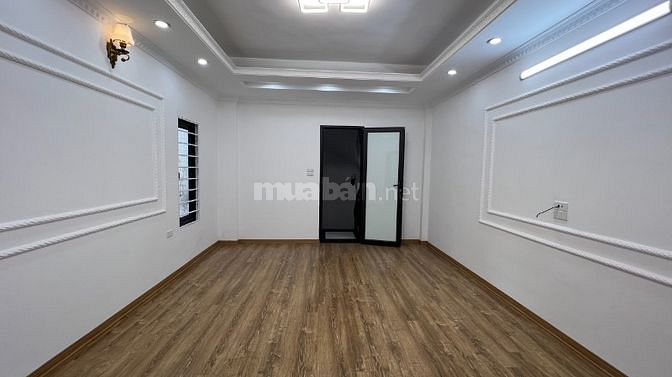 Nhà đẹp ngõ 66 Võng Thị, Bưởi, Tây Hồ 39 m2 x 5 tầng long lanh 4,15 tỷ