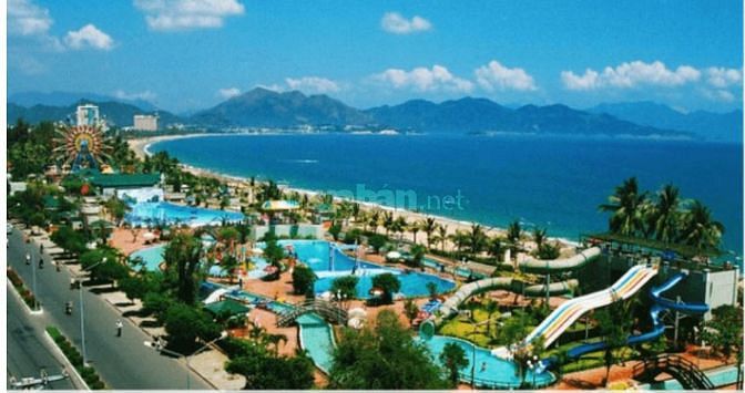 Bán nhà mặt tiền đường biển, giá cực tốt, thuận tiện để ở, kinh doanh