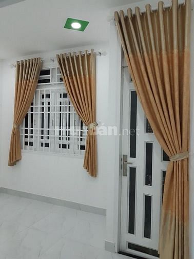 NHÀ ĐẸP QUỐC LỘ 1A CẠNH CHỢ BÌNH CHÁNH 1 LẦU 2PN GIÁ 700TR
