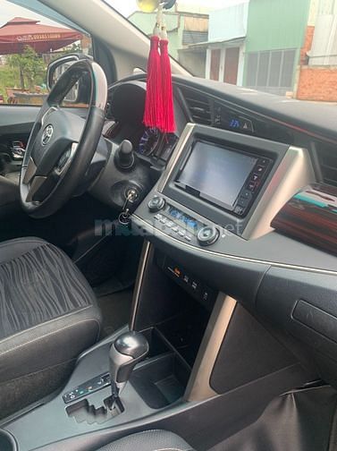 Bán xe Toyota Innova Venturer, đời 2018, xe chính chủ SG