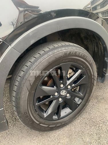 Bán xe Toyota Innova Venturer, đời 2018, xe chính chủ SG