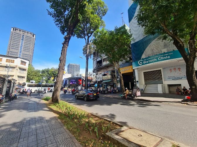 Cho thuê mặt bằng trung tâm TP HCM. Vị trí đẹp, giá tốt.