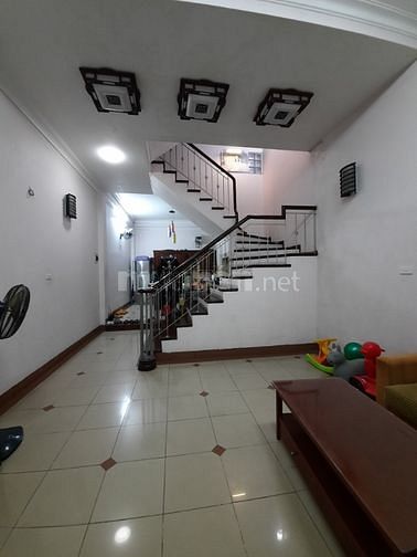 Bán nhà Quan Hoa 65m 4t mt4.7m chỉ 5.6 tỷ Cầu Giấy